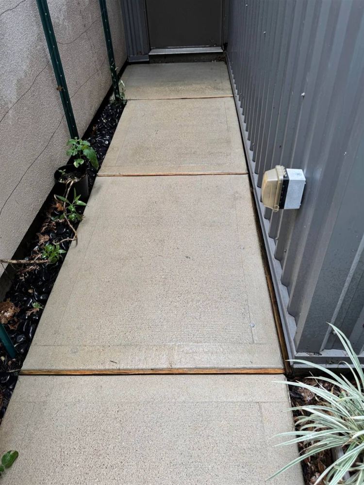 Walkway in Pembroke Pines after pressure washing